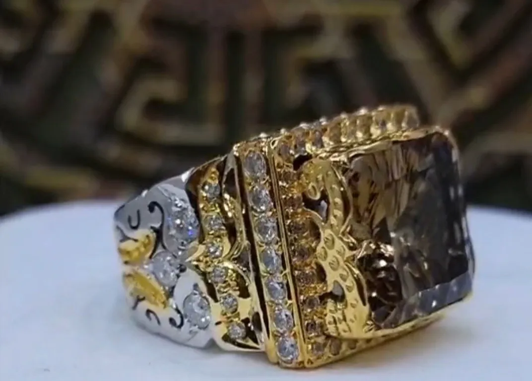 انگشتر جواهر لوکس نگین‌دار