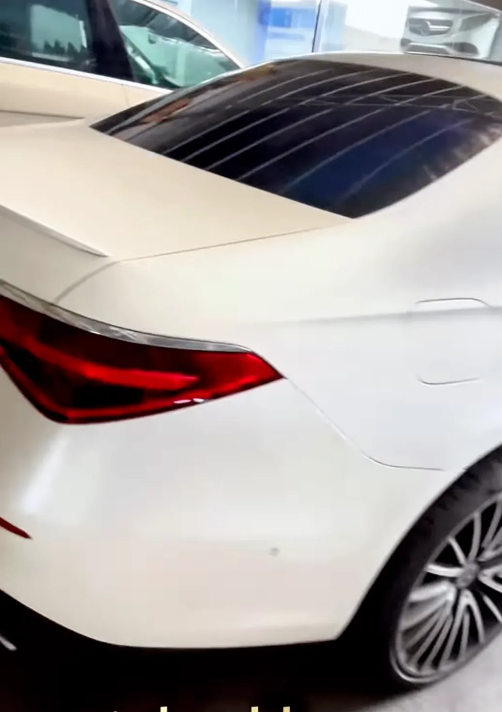 انواع لوازم یدکی لکسوس و لندکروز و بنز 