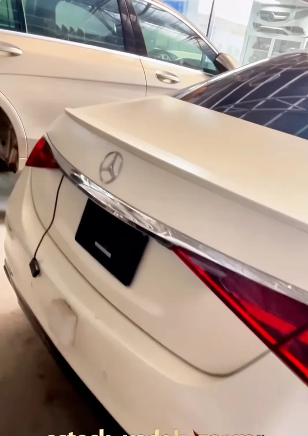 انواع لوازم یدکی لکسوس و لندکروز و بنز 