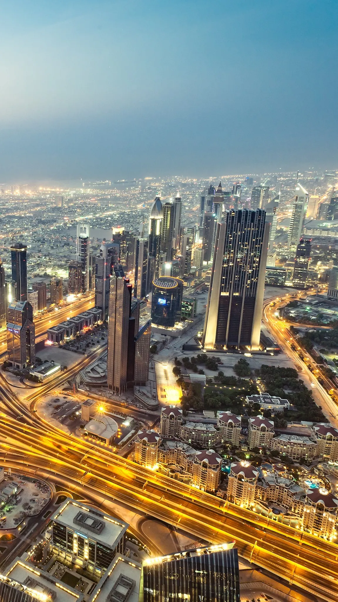 واحد یک‌خوابه ۱۰۰ متری با ویو دریا در برج کراون 